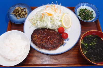 大島ハンバーグ定食